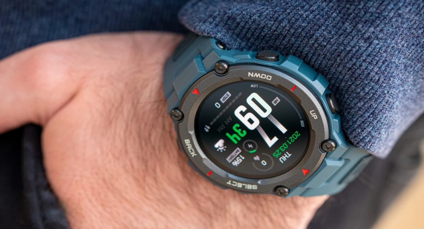 صفحه نمایش ساعت هوشمند Amazfit T-Rex Pro